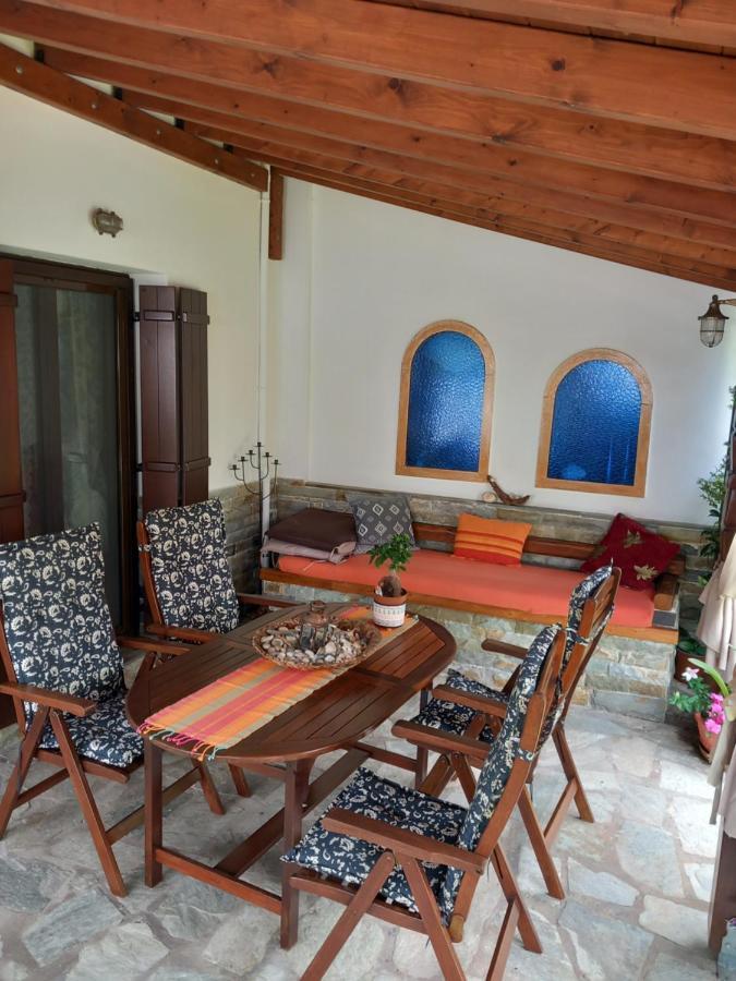 Вилла Poly'S Sea Side House Коропи Экстерьер фото